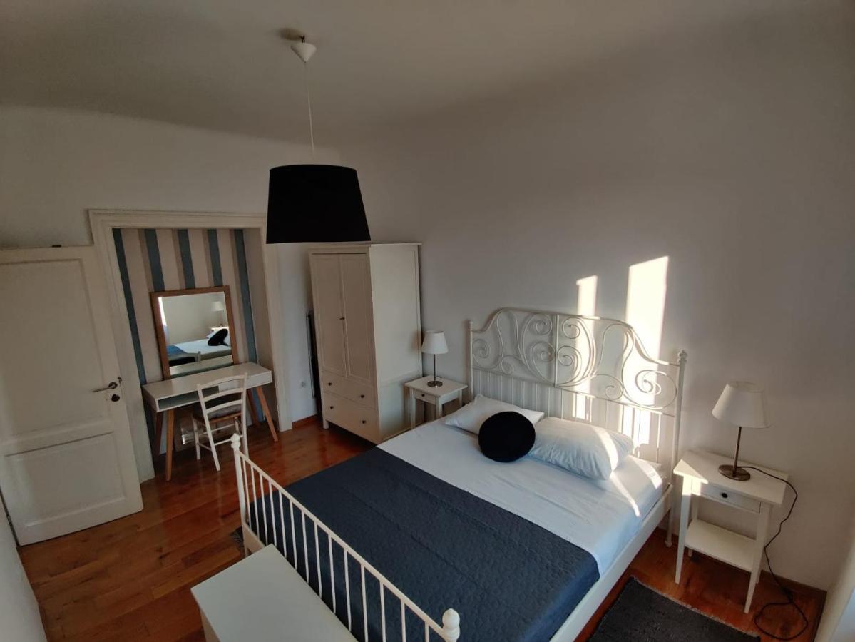 Sea View Flat In Central Pula Exterior foto